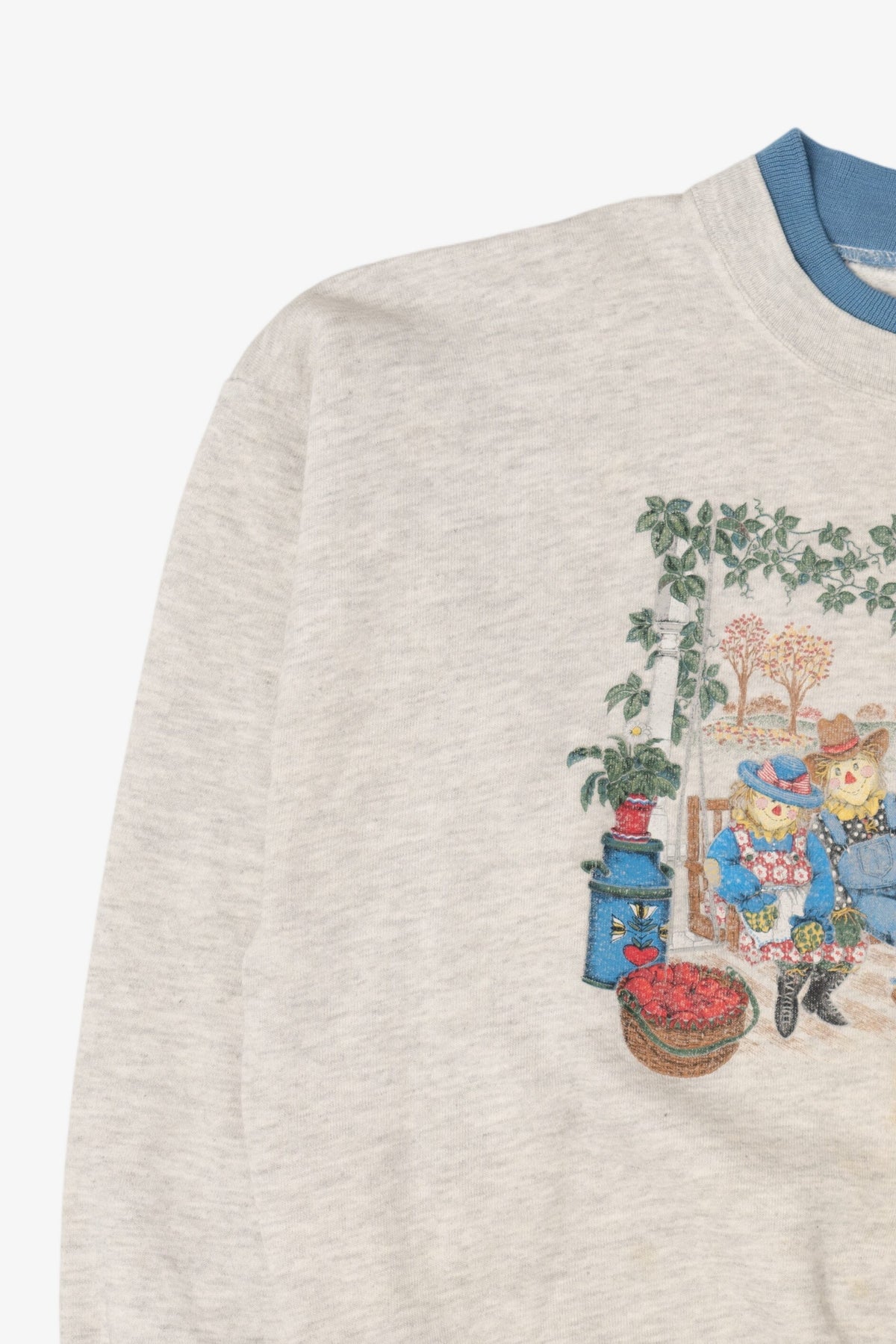 Vintage Light Gray Scarecrows Autumn Harvest Sweatshirt