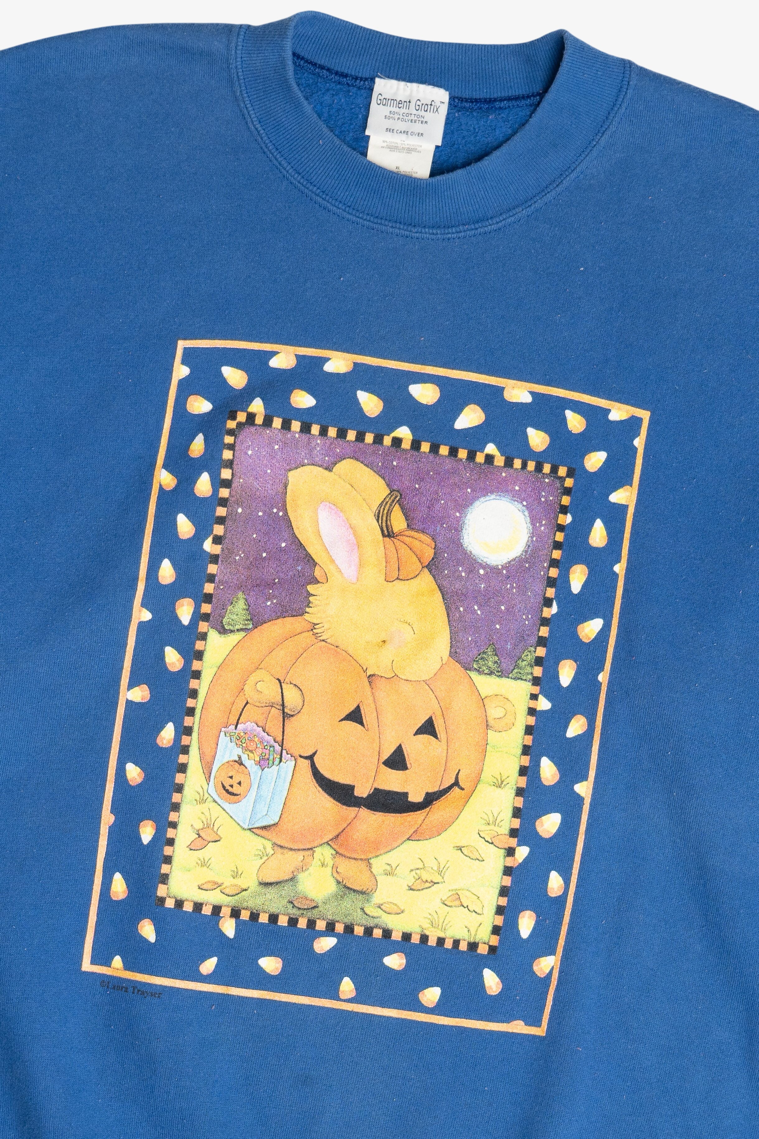 Vintage Halloween Night Trick Or Treat Bunny Sweatshirt (1990s)
