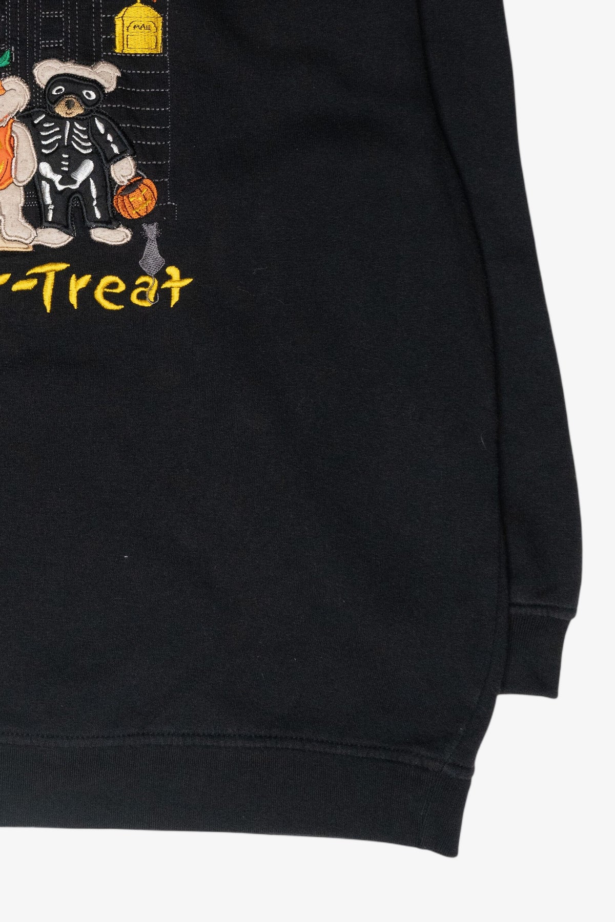"Trick or Treat" Bears Vintage Halloween Sweatshirt (1990s)