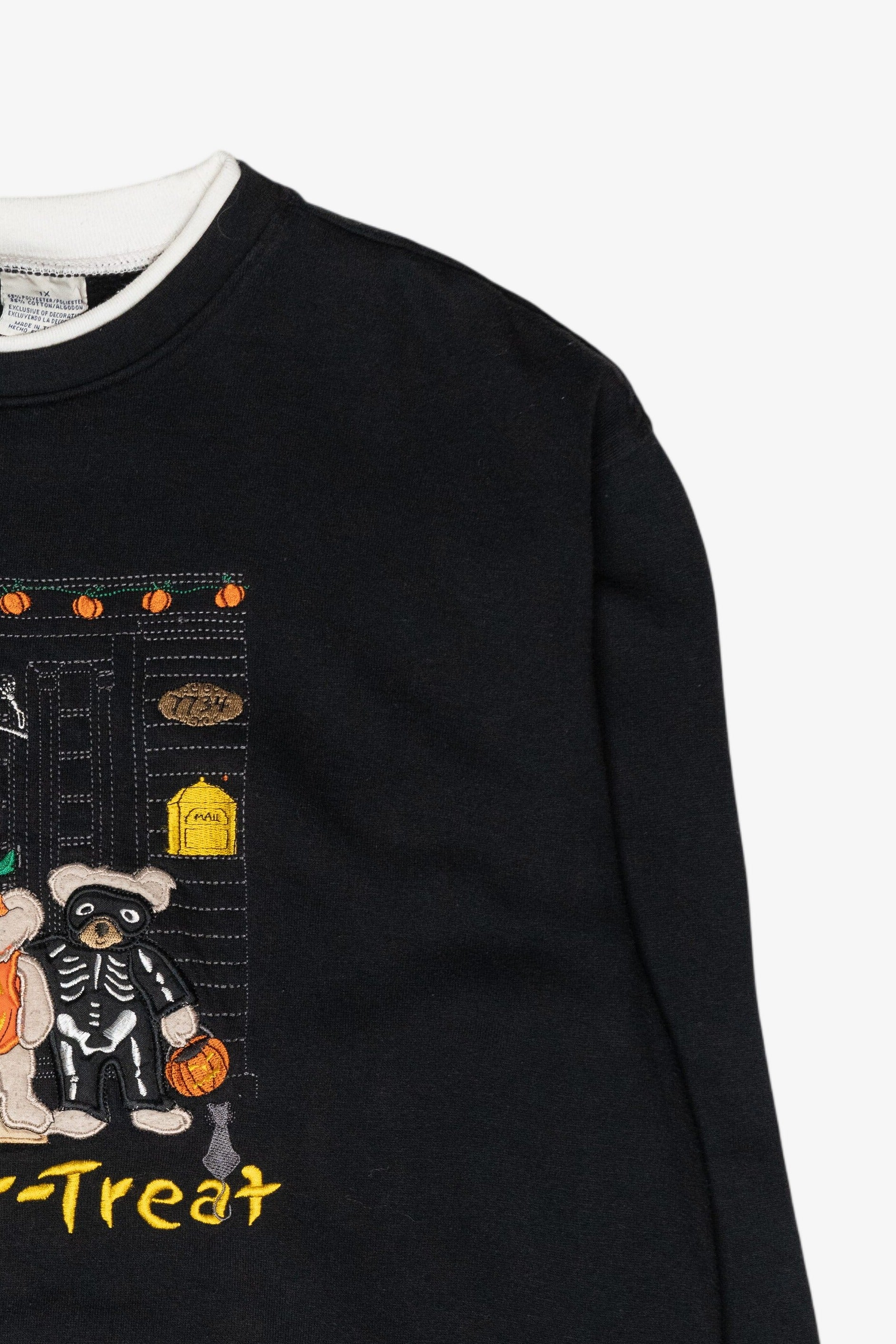 "Trick or Treat" Bears Vintage Halloween Sweatshirt (1990s)