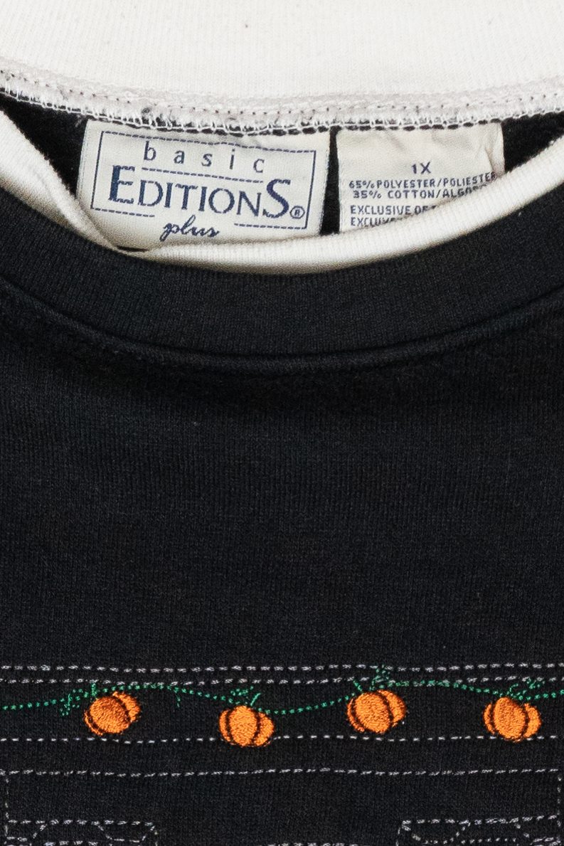 "Trick or Treat" Bears Vintage Halloween Sweatshirt (1990s)