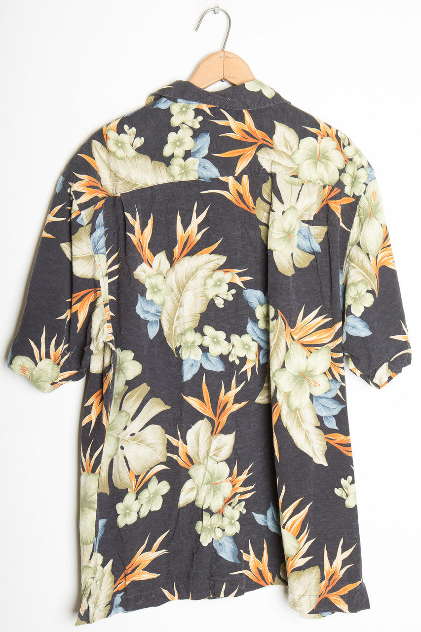 Black and Green Hibiscus Vintage Hawaiian