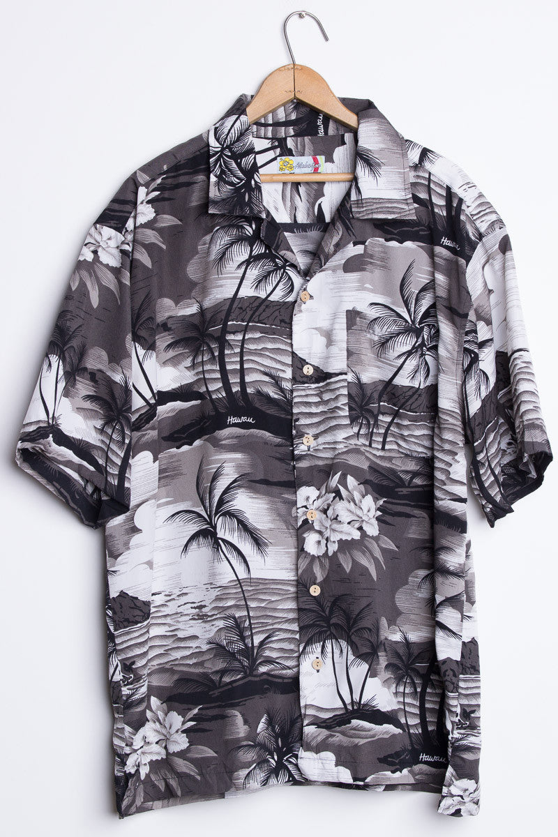 Black Beach Scene Vintage Hawaiian