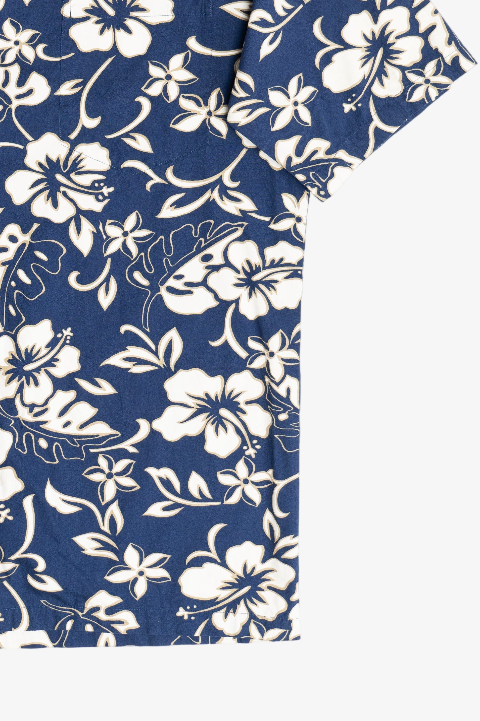 Vintage Hilo Hattie Navy Hibiscus Hawaiian Button Up Shirt (2000s)