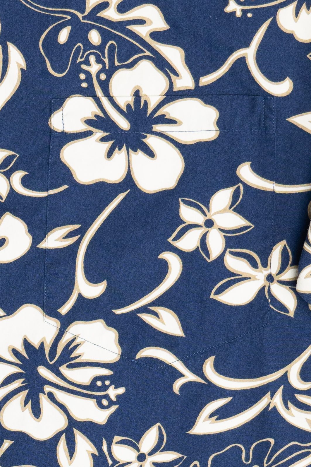 Vintage Hilo Hattie Navy Hibiscus Hawaiian Button Up Shirt (2000s)