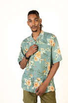 Vintage Bermuda Bay Hawaiian Shirt (1990s)