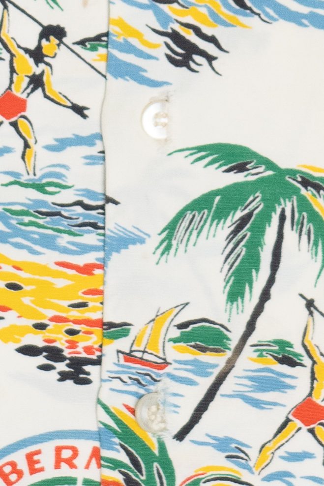 Rare Vintage Hawaiian Shirt With Loop Collar Jantzen Bermuda Court Hotel Made In USA 40/50s