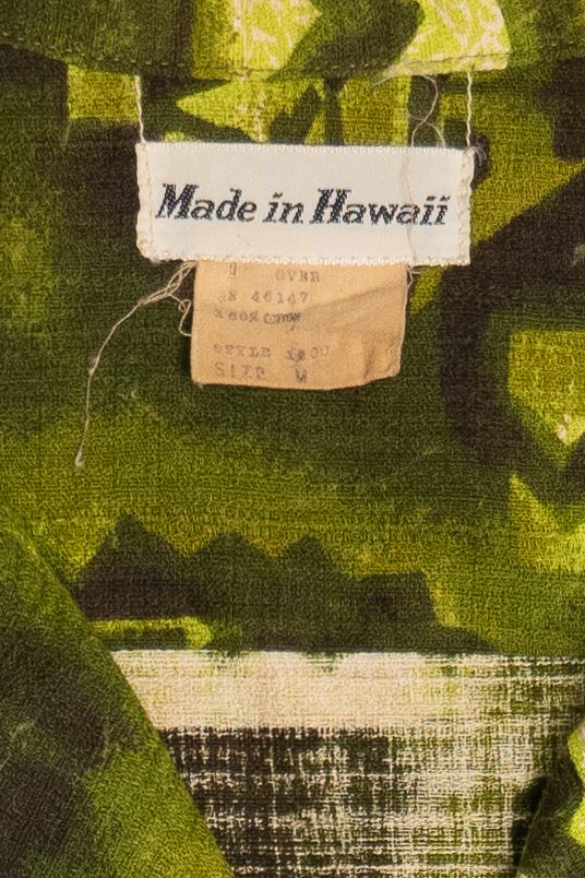 Vintage Hawaiian Tribal Tiki Button Up Shirt (1970s)