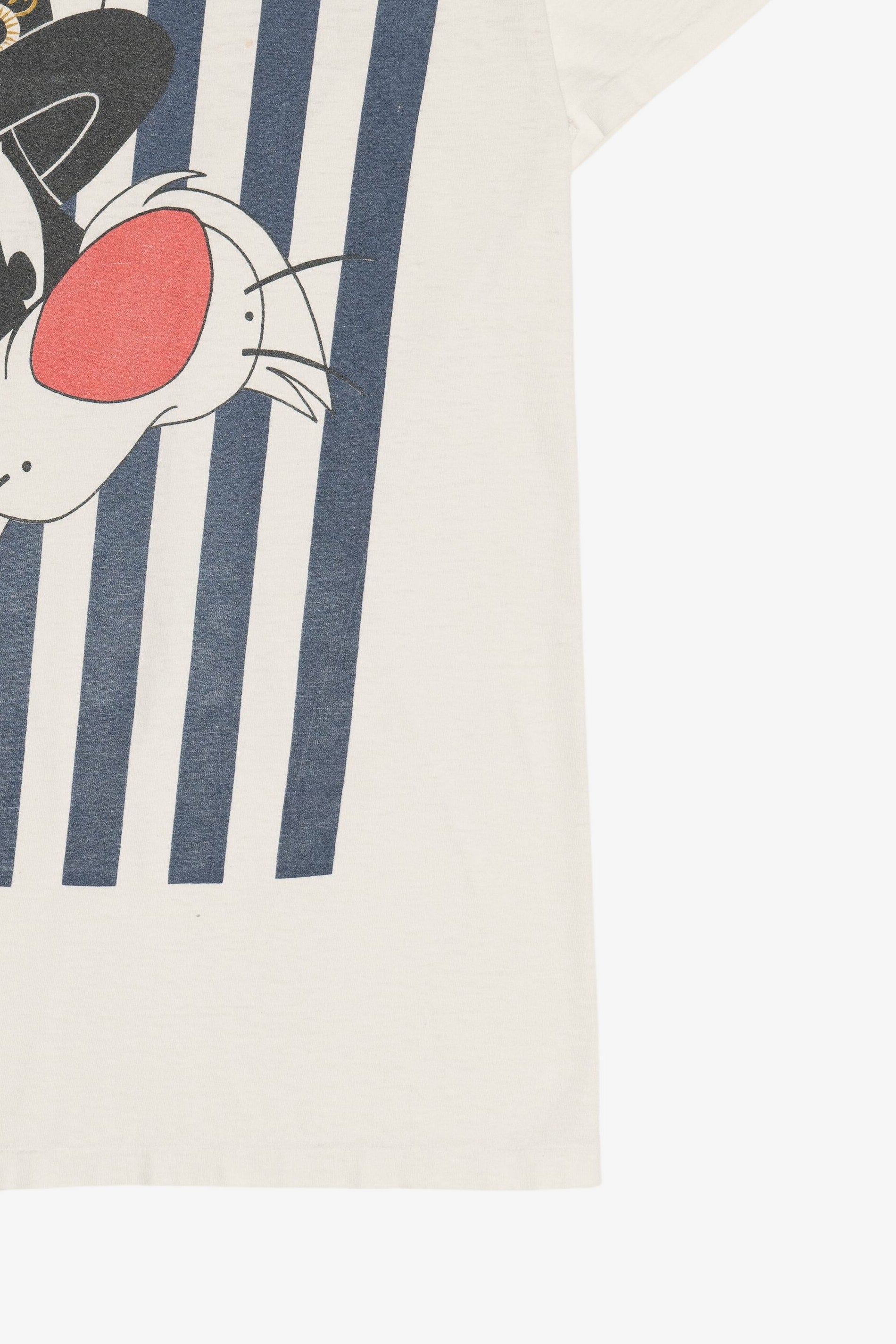 Vintage Distressed Sylvester Boat Captain Hat Looney Tunes T-Shirt (1990s)