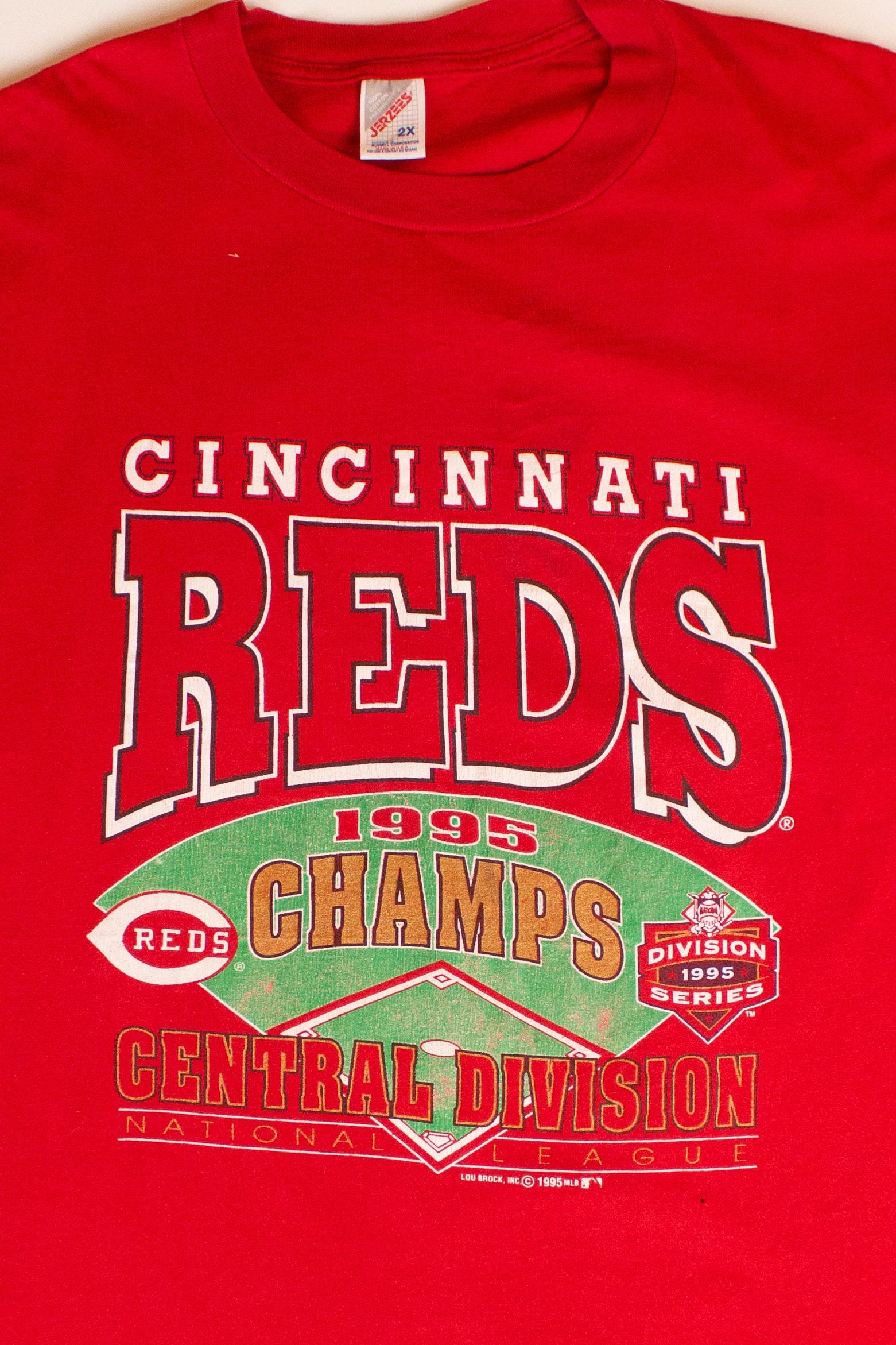 Vintage Cincinnati Reds Central Division Champs T-Shirt (1995)