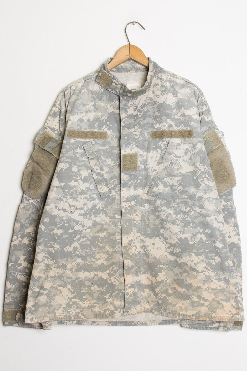 Universal Camouflage Jacket