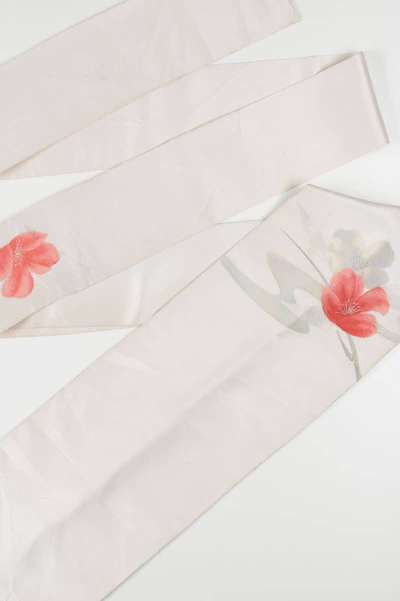 Vintage White Embroidered Nagoya Obi 115