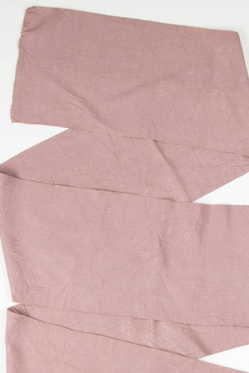 Vintage Dusty Pink Lantern Pattern Obi 24