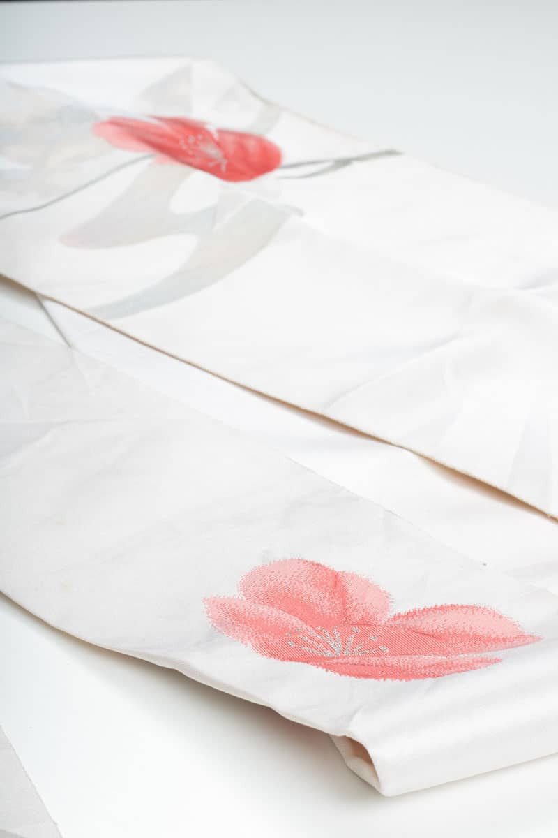 Vintage White Embroidered Nagoya Obi 115