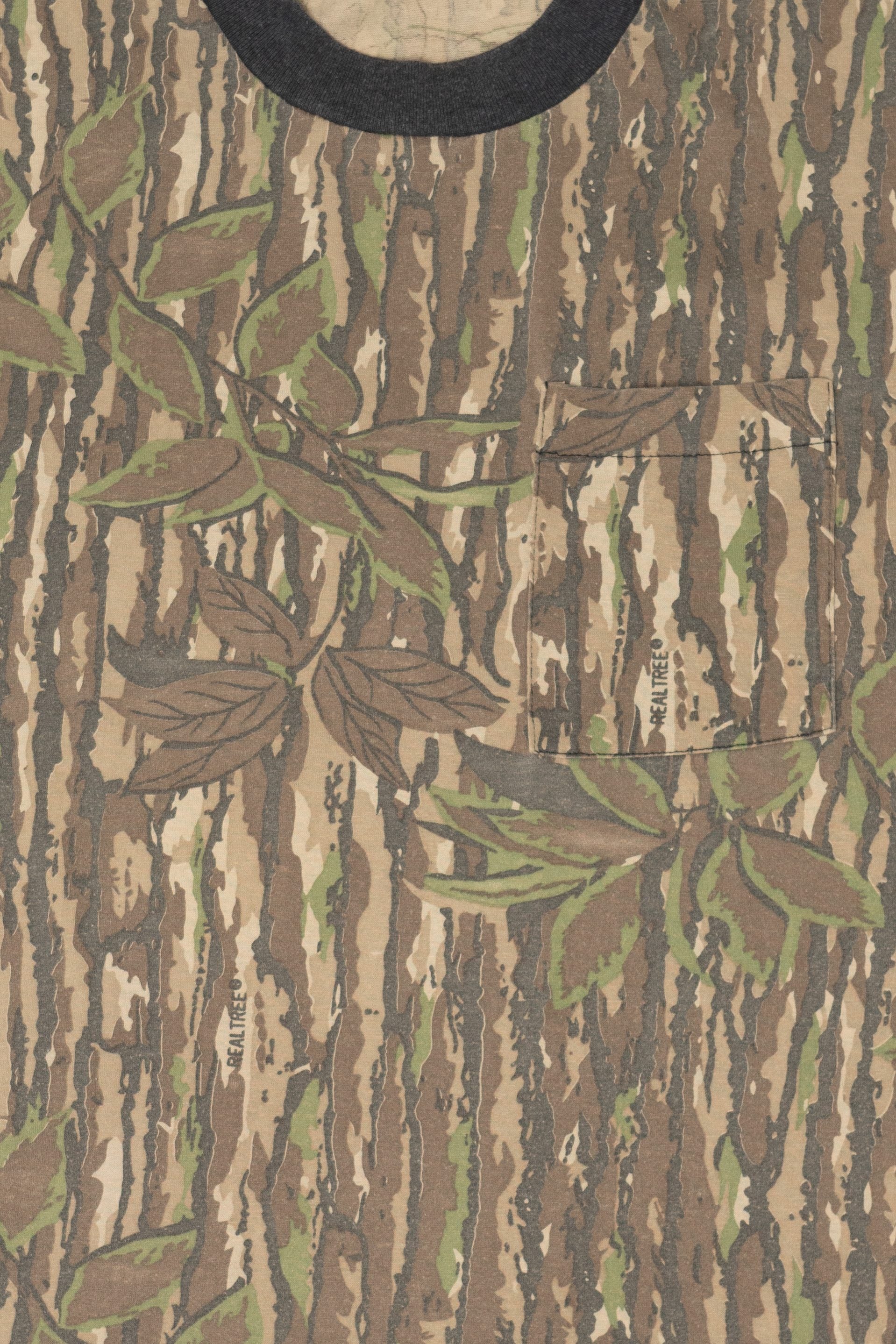 Vintage Camouflage Realtree Pocket Single Stitch T-Shirt (1990s)
