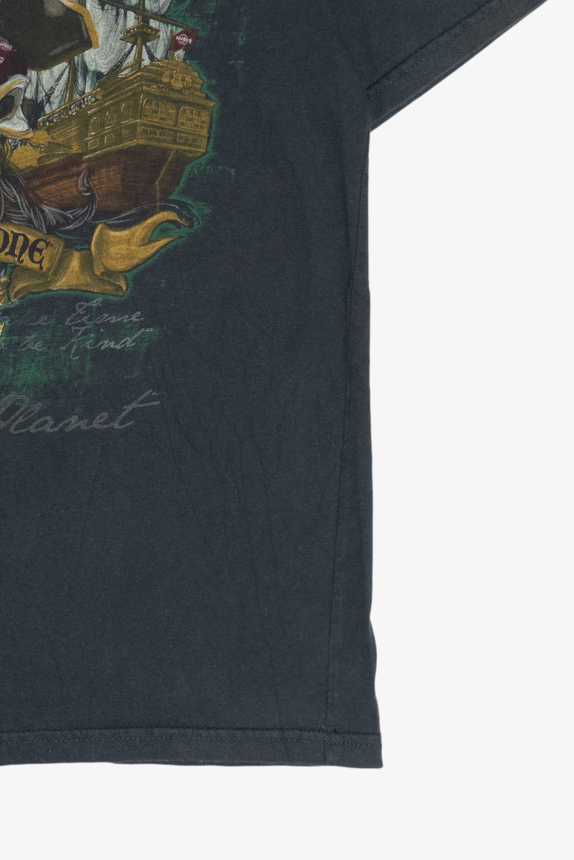 Hard Rock Cafe "Nassau, Bahamas" Pirate T-Shirt (2010s)