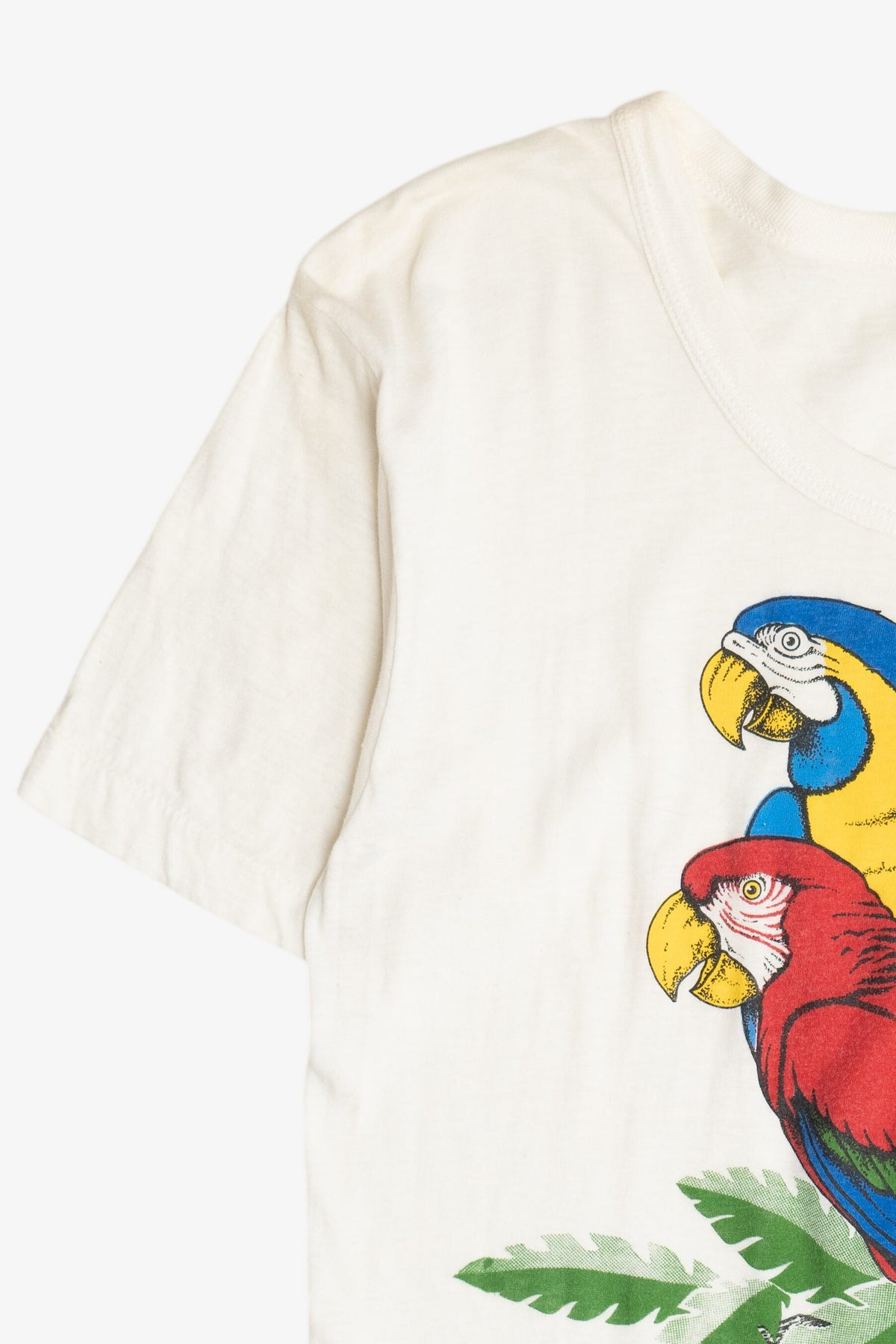 Vintage "Recuardo de Guadalajara" Macaw Parrots Souvenir T-Shirt (1980s)