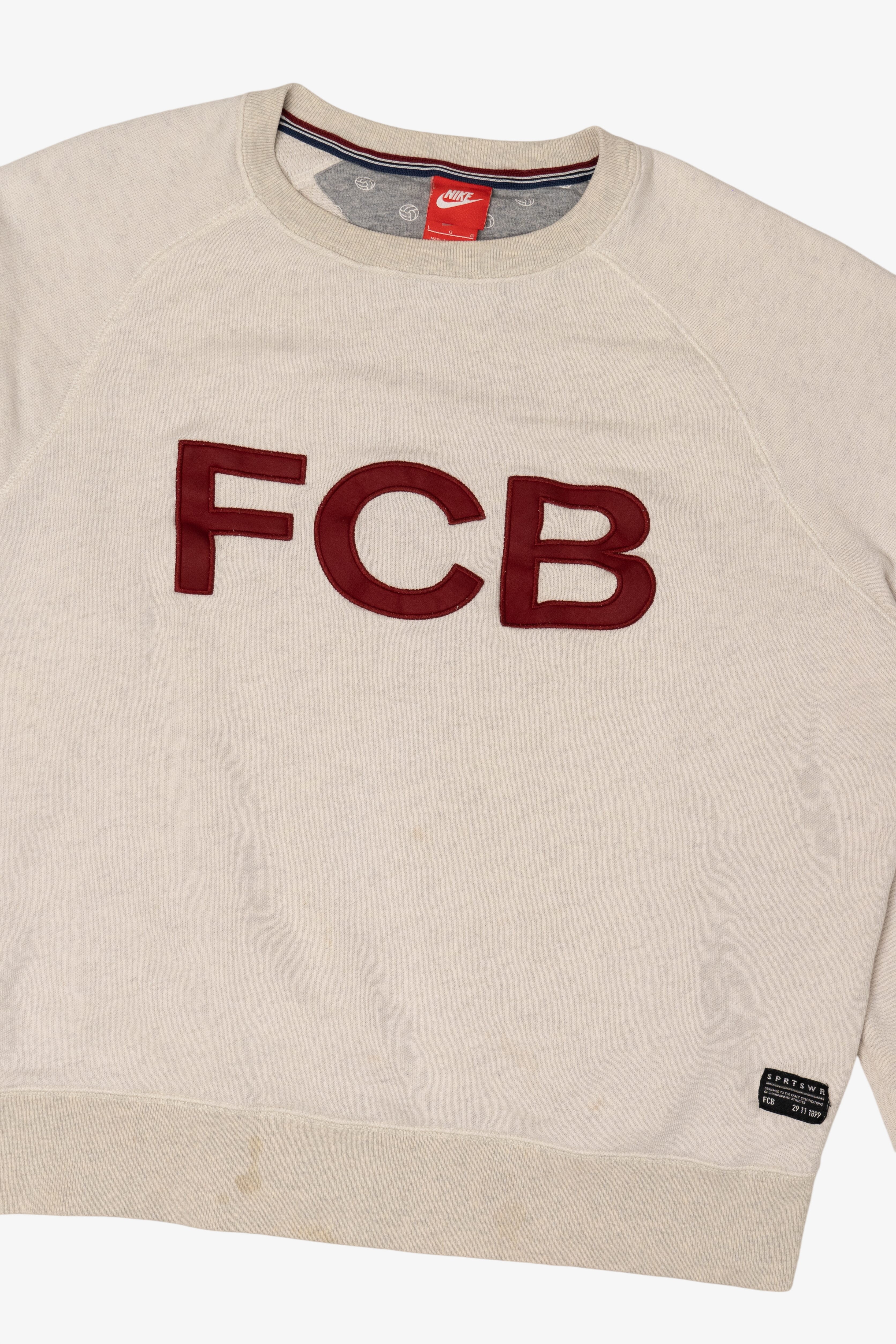 Vintage Beige Nike "FCB" Sweatshirt (1990s)
