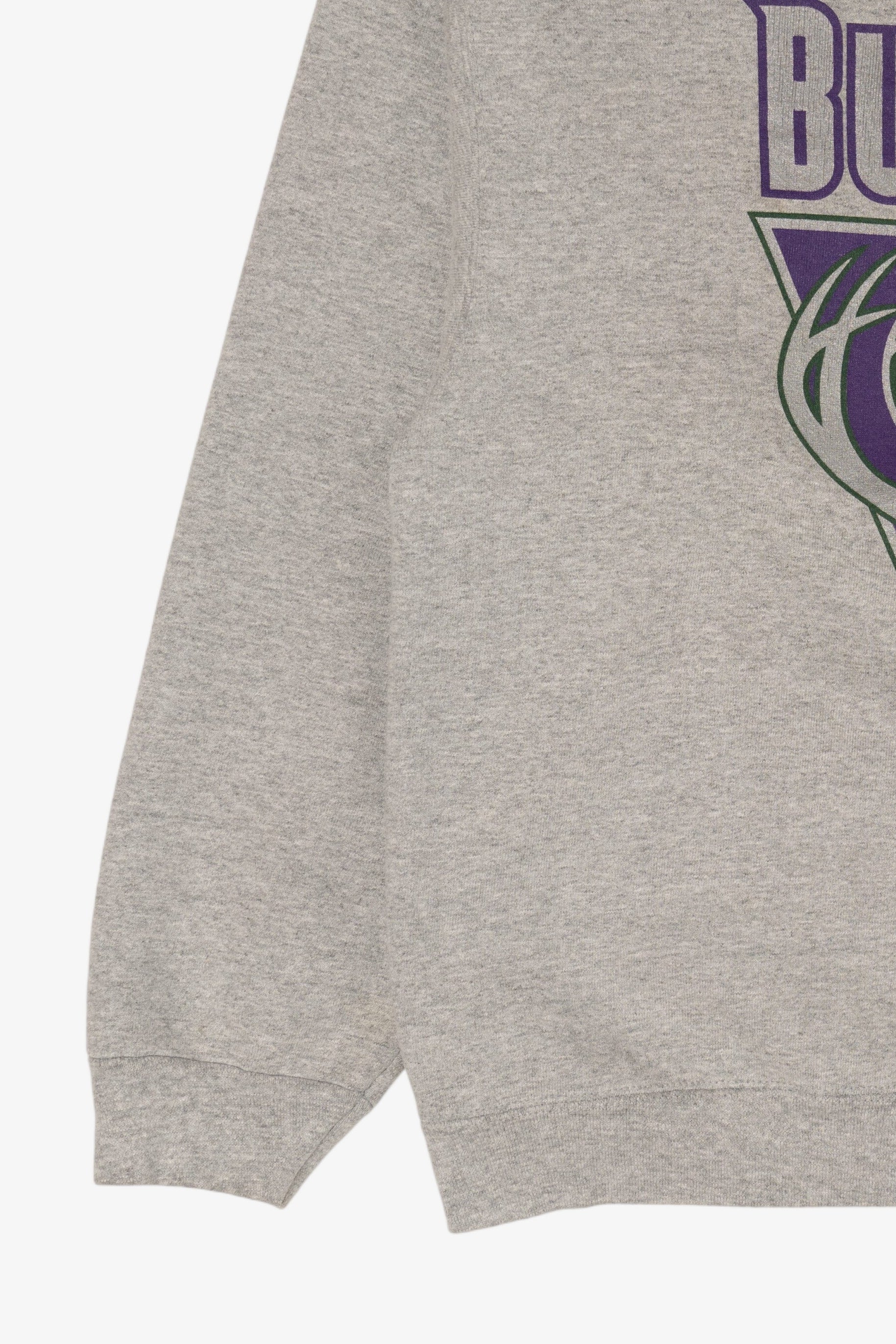 Vintage Milwaukee Bucks Basketball Sweatshirt (1990s)