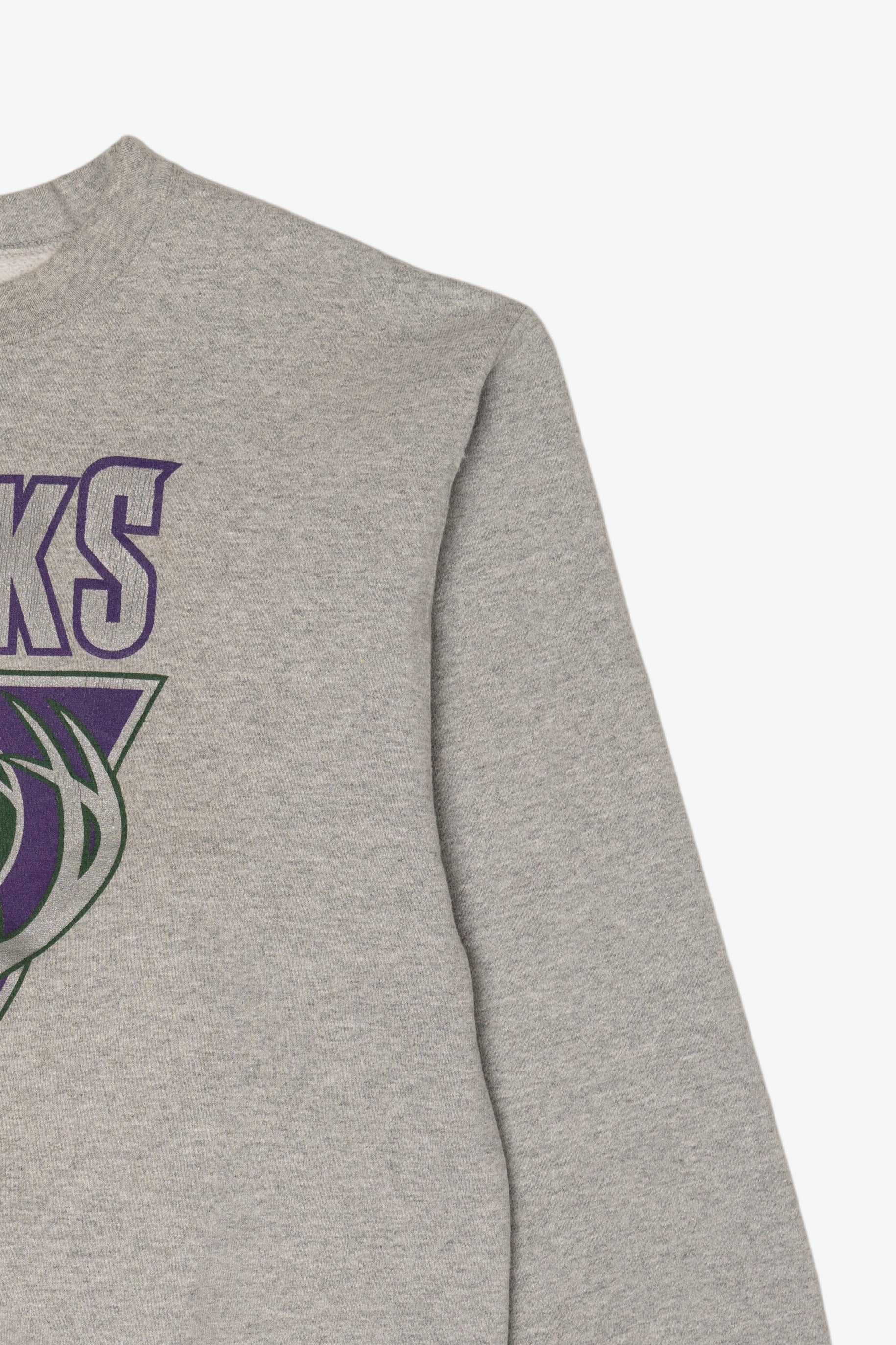 Vintage Milwaukee Bucks Basketball Sweatshirt (1990s)