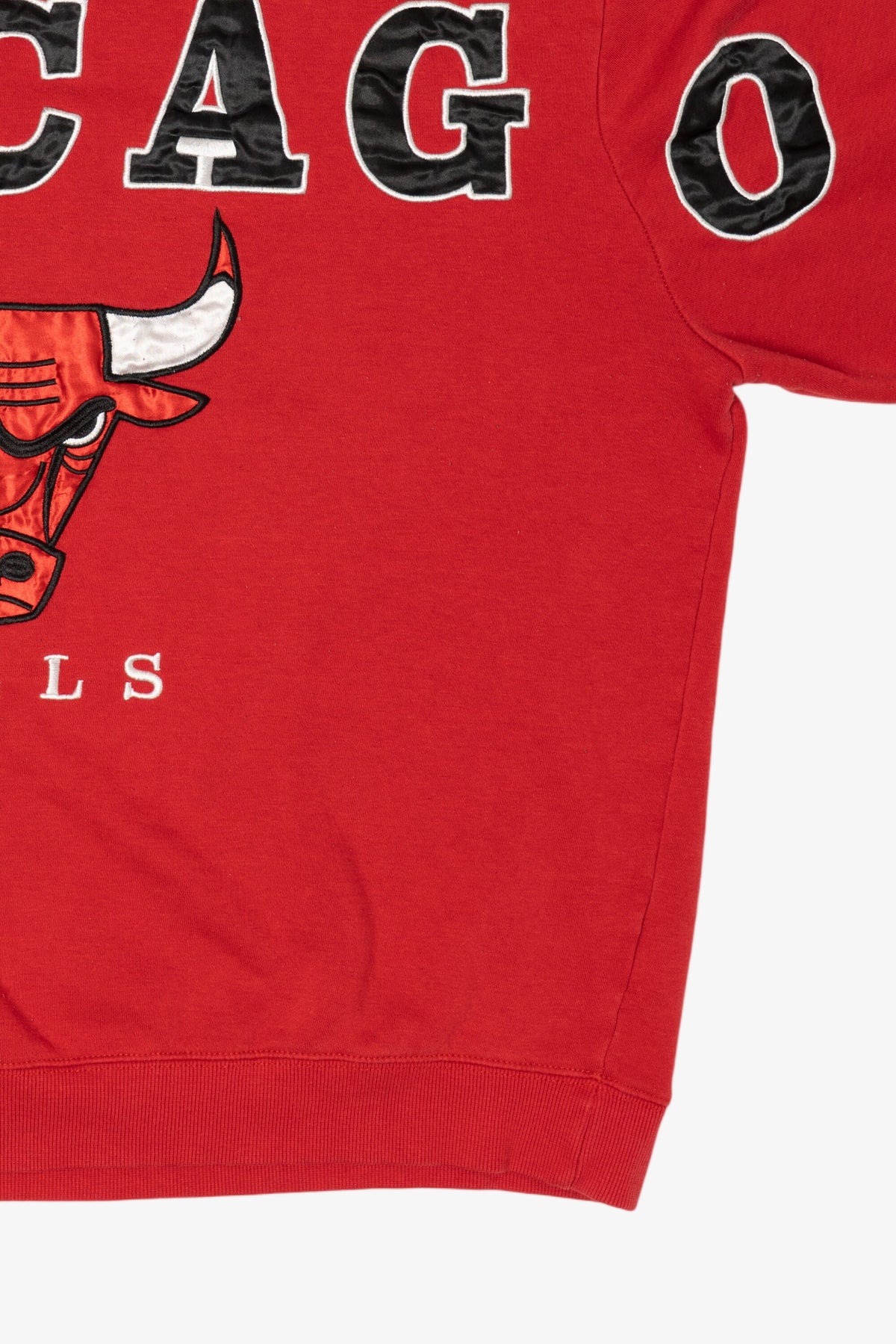 Red Chicago Bulls Spell Out Sweatshirt (2010s)