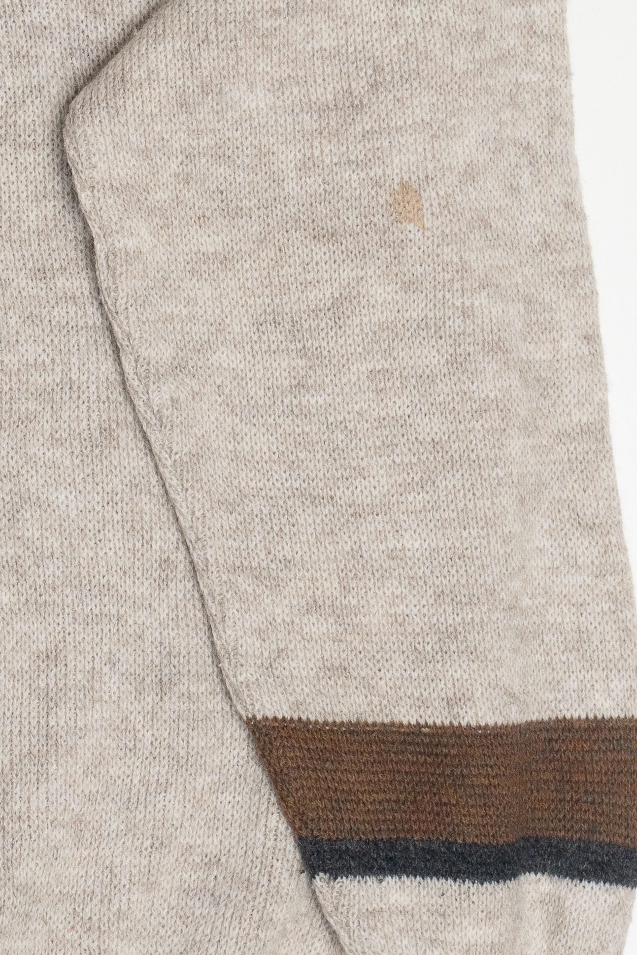 Vintage "Avalanche" Silly Scene Embroidered Sweater (1990s)