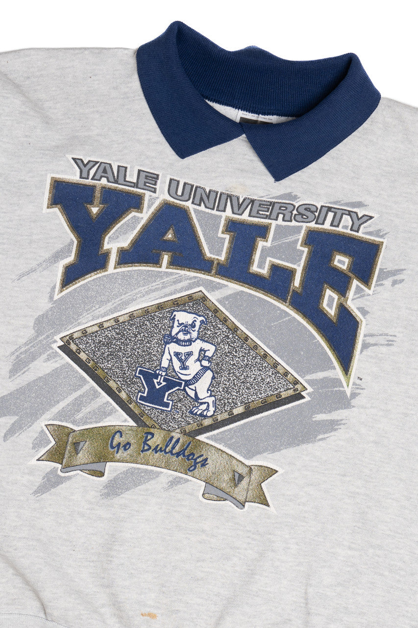 Vintage "Yale University" "Go Bulldogs" Contrast Color Collar Sweatshirt