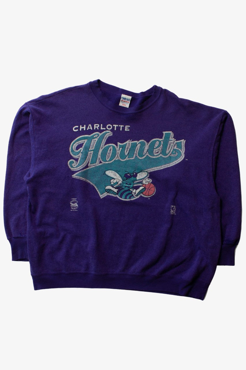 Vintage Purple Charlotte Hornets Sweatshirt (1990s)