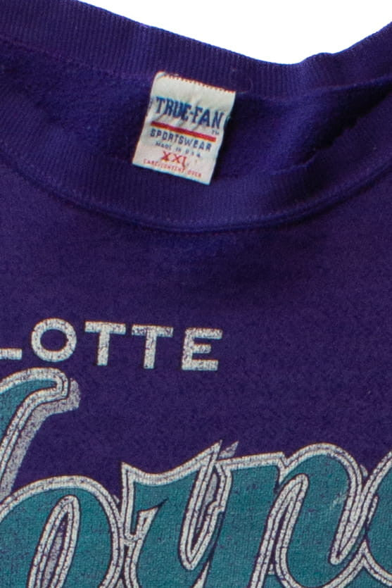 Vintage Purple Charlotte Hornets Sweatshirt (1990s)