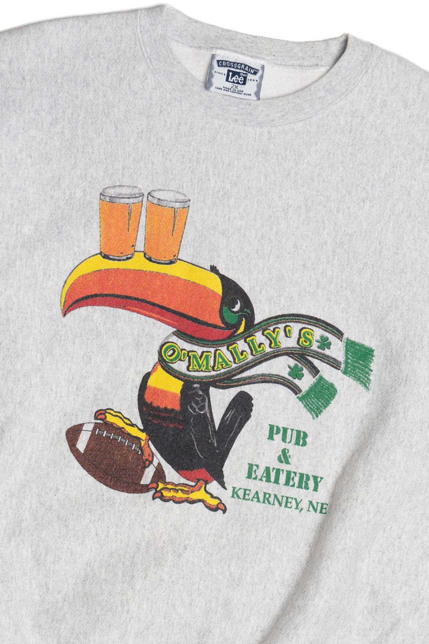 Vintage "O'Mally's Pub & Eatery" Toucan Sweatshirt (1990s)