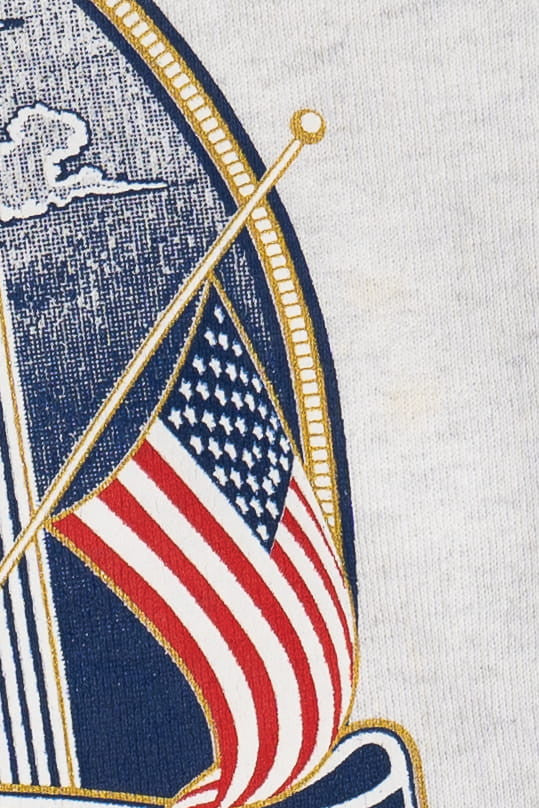 Vintage "In Memory Of World Trade Center" 1975-2001 Sweatshirt