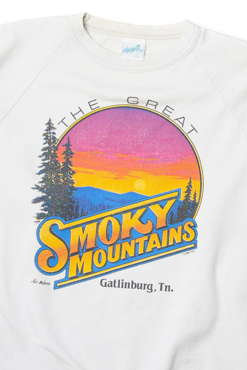 Vintage Alore "The Great Smoky Mountains" Gatlinburg, Tn. Sweatshirt (1980s)