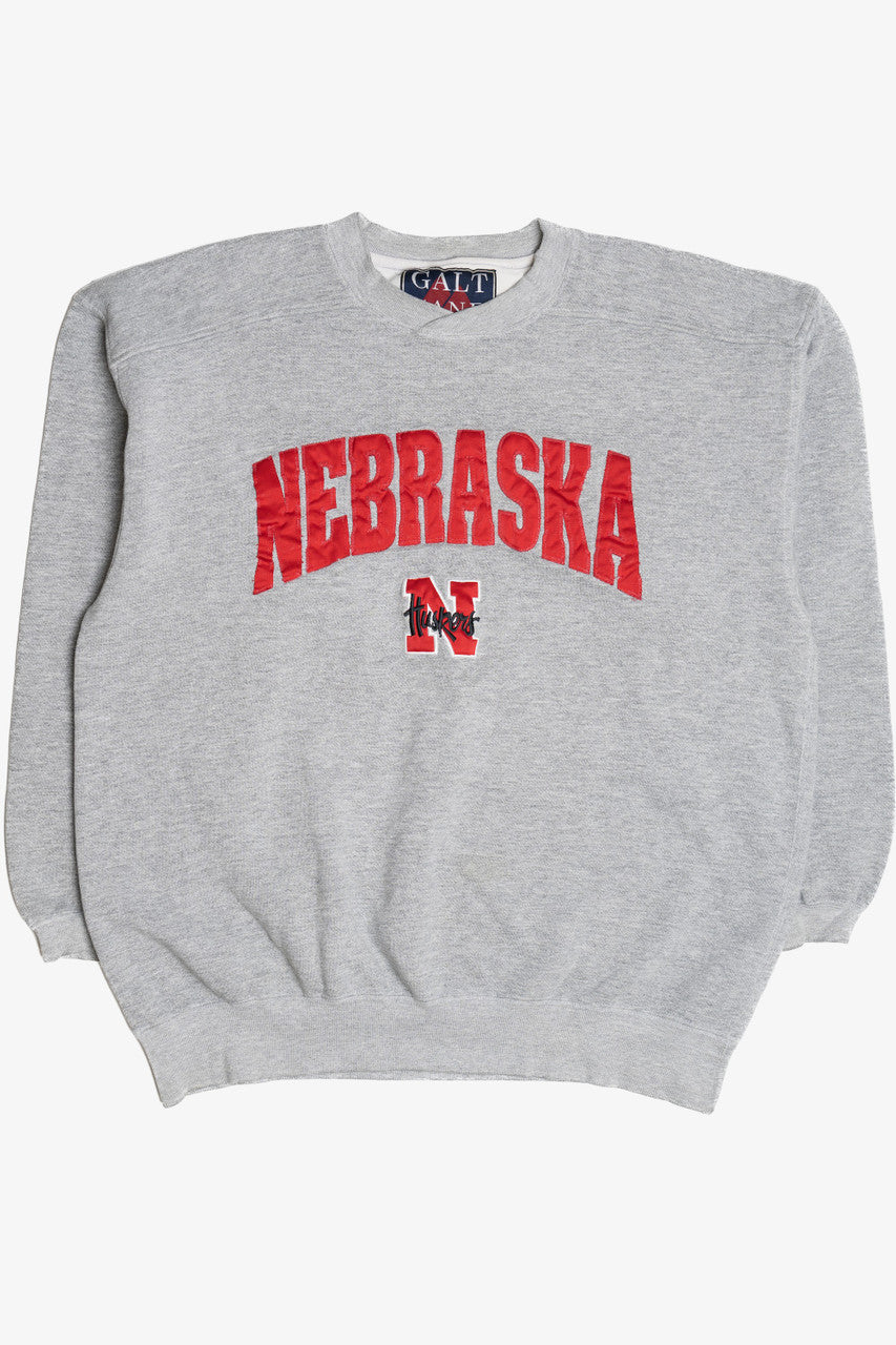 Vintage "Nebraska" Huskers Tackle Twill Lettering Sweatshirt (1990s)
