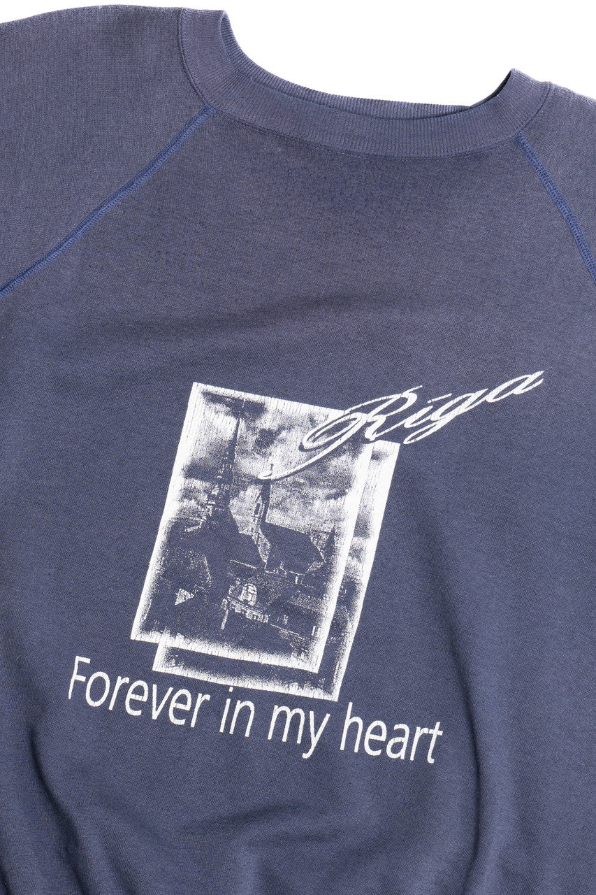 Vintage "Riga Forever In My Heart" Latvia Lightweight Raglan Sweatshirt (1990s)