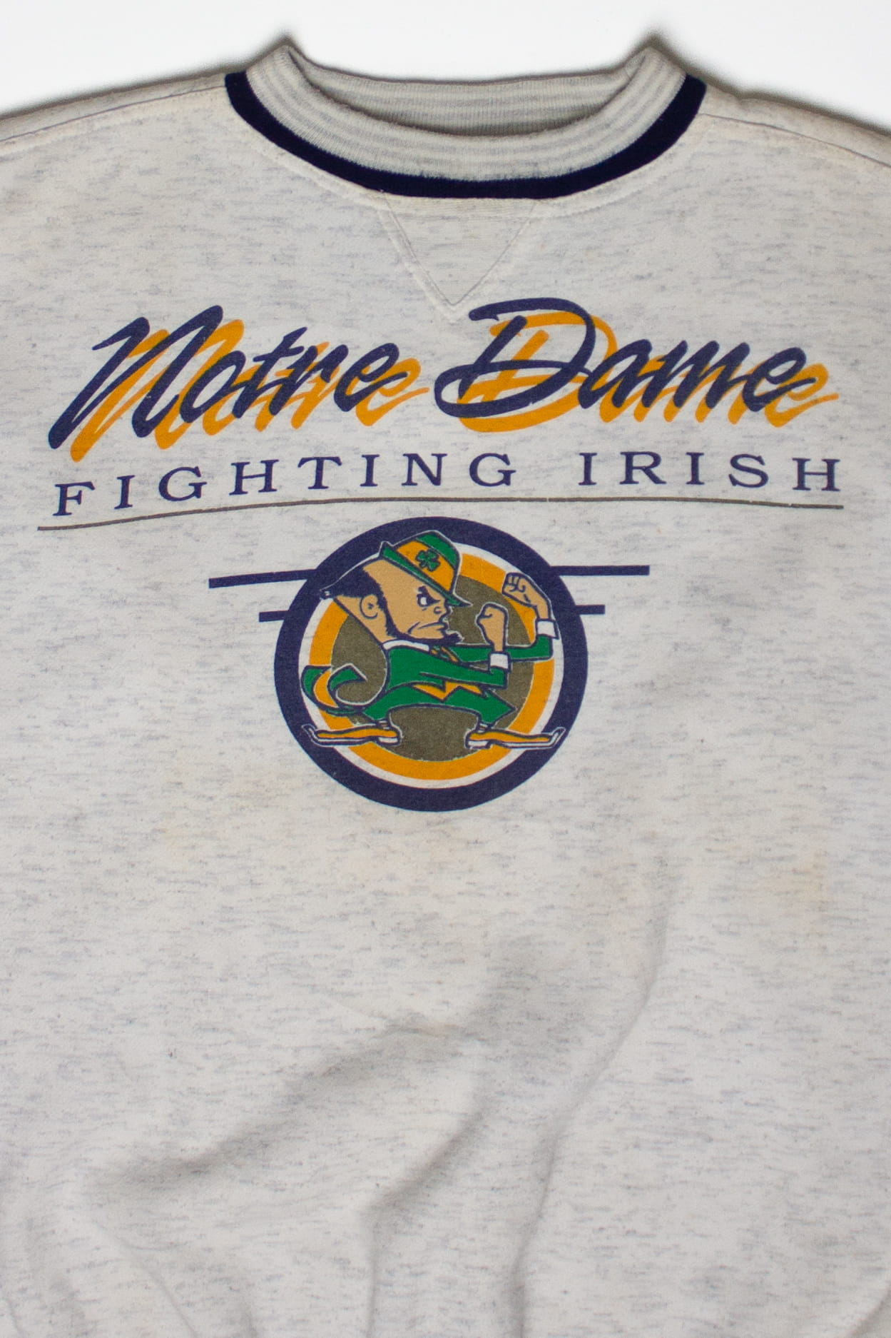 Vintage Notre Dame Fighting Irish Sweatshirt (1990s)