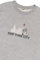 Vintage "New York City" Embroidered Skyline Statue Of Liberty Sweatshirt (2000s)