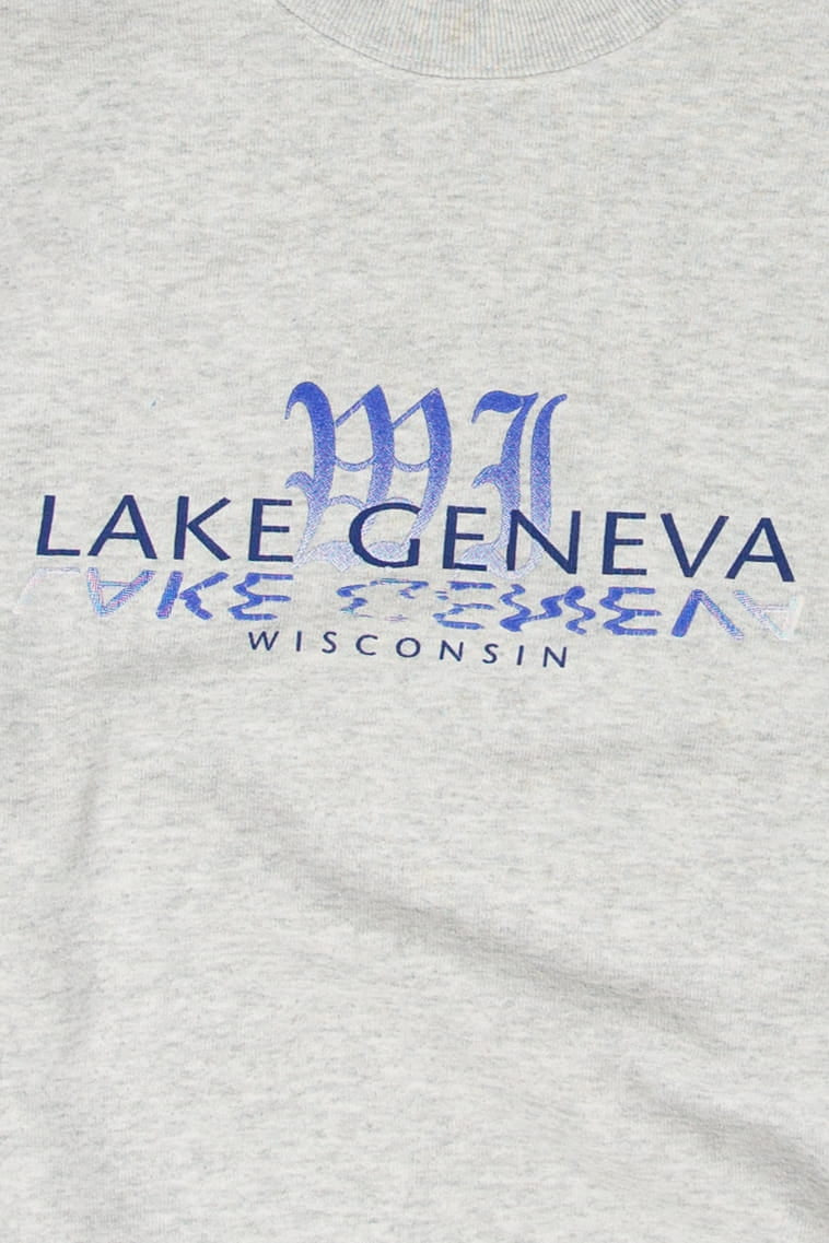 Vintage Lake Geneva Wisconsin Sweatshirt (1990s)