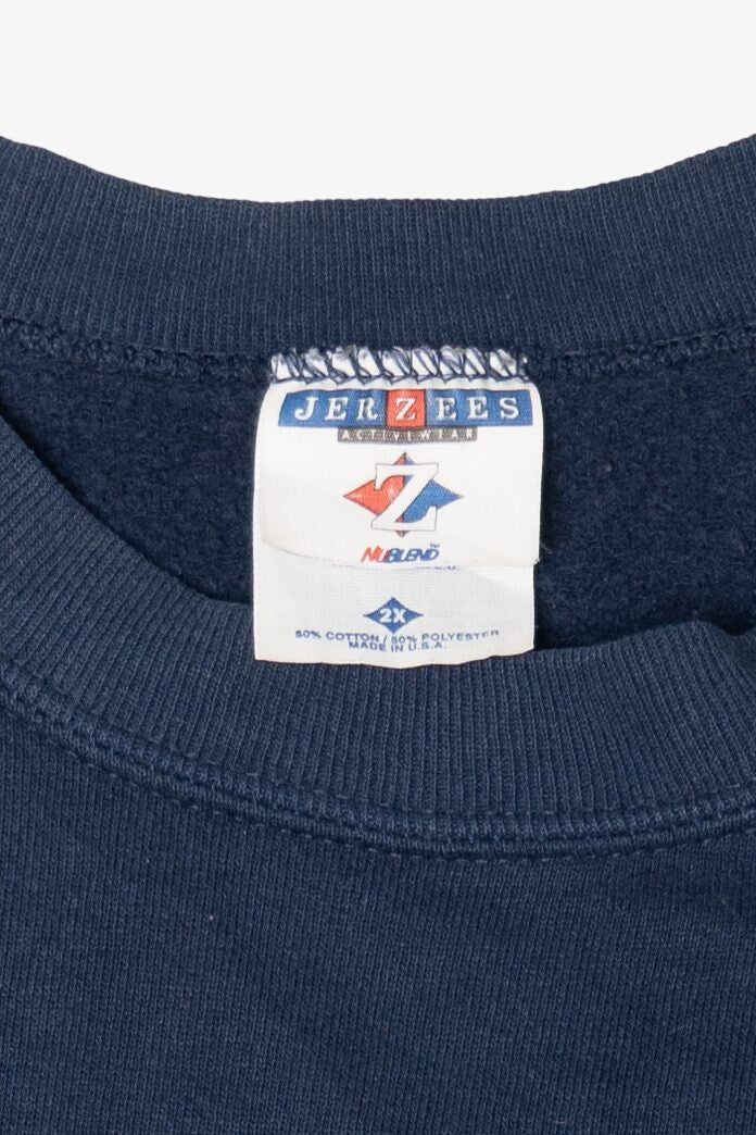 Vintage Winter Cabin Scene Sweatshirt (2000s)