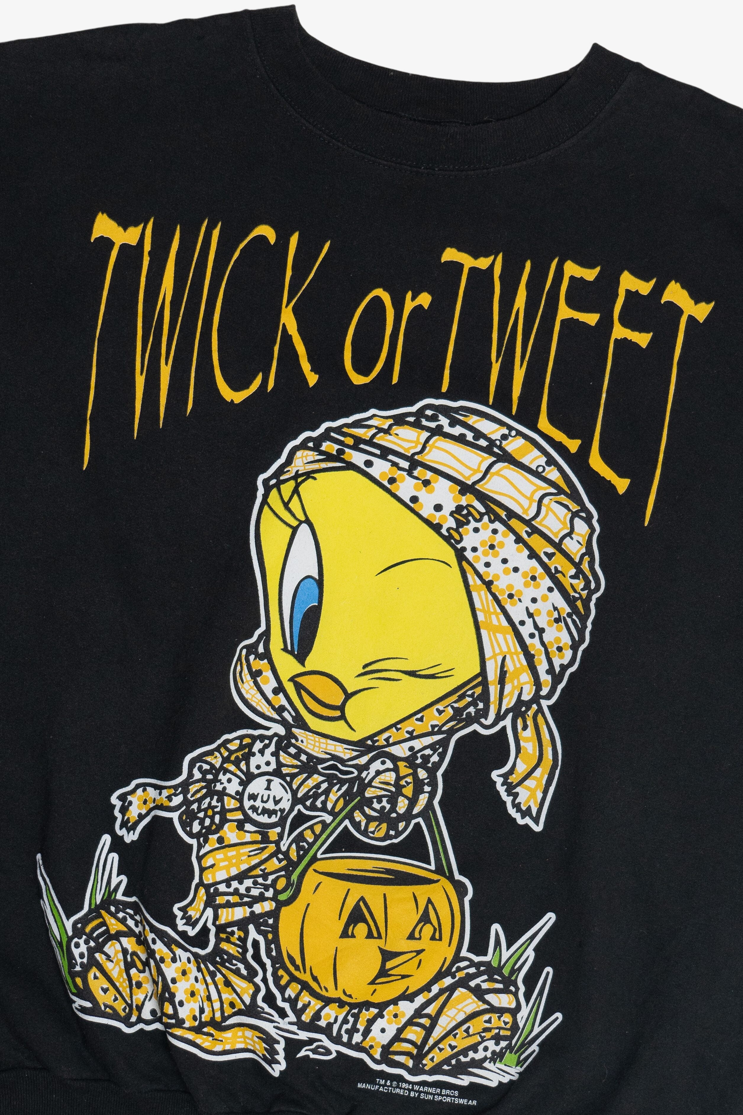 Vintage "Twick Or Tweet" Tweety Bird Looney Tunes Halloween Sweatshirt (1990s)