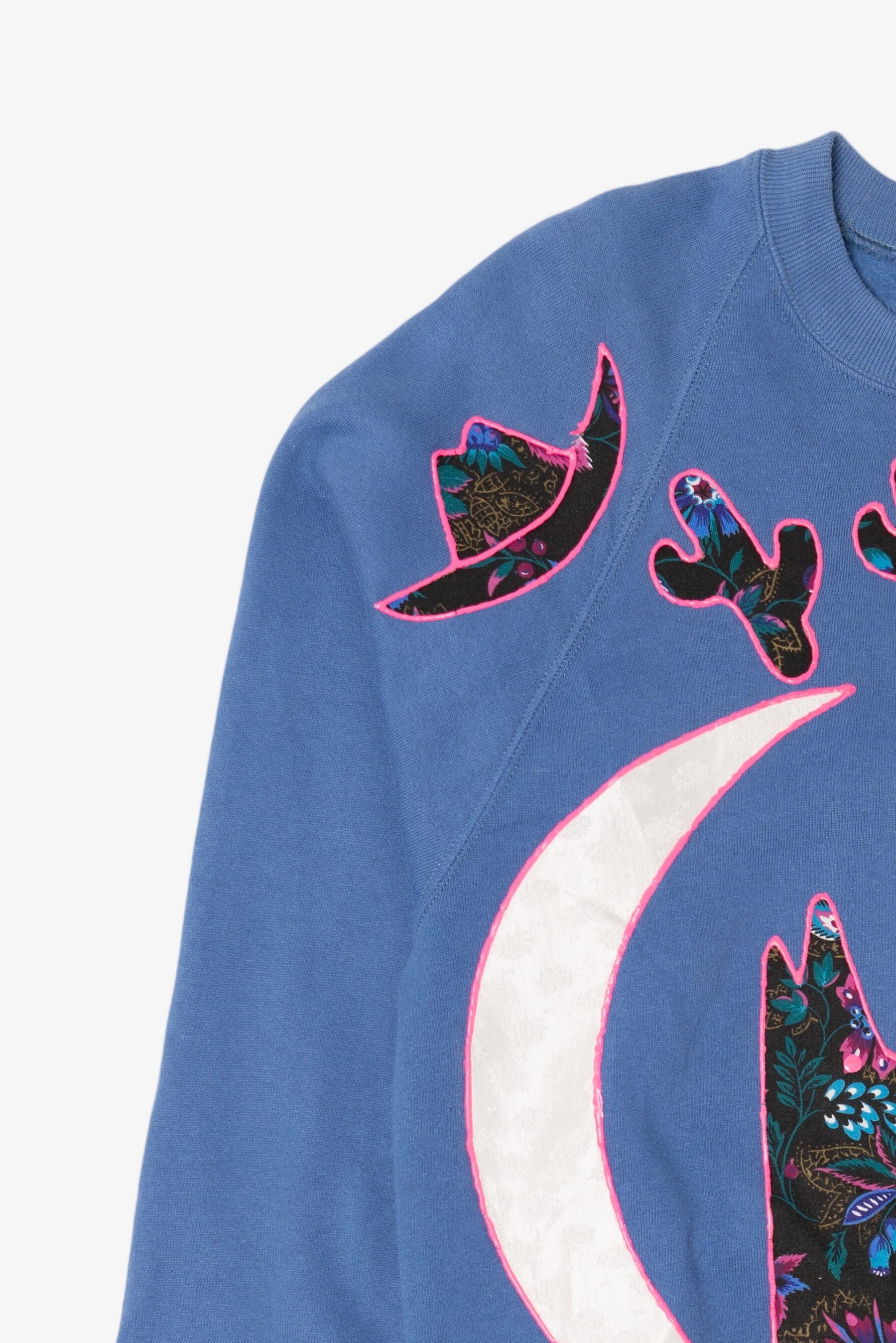 Vintage Blue Painted Patchwork Desert Cowboy Raglan Sweatshirt (1990s)