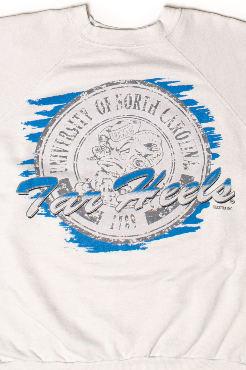 Vintage North Carolina Tar Heels Sweatshirt (1990s)