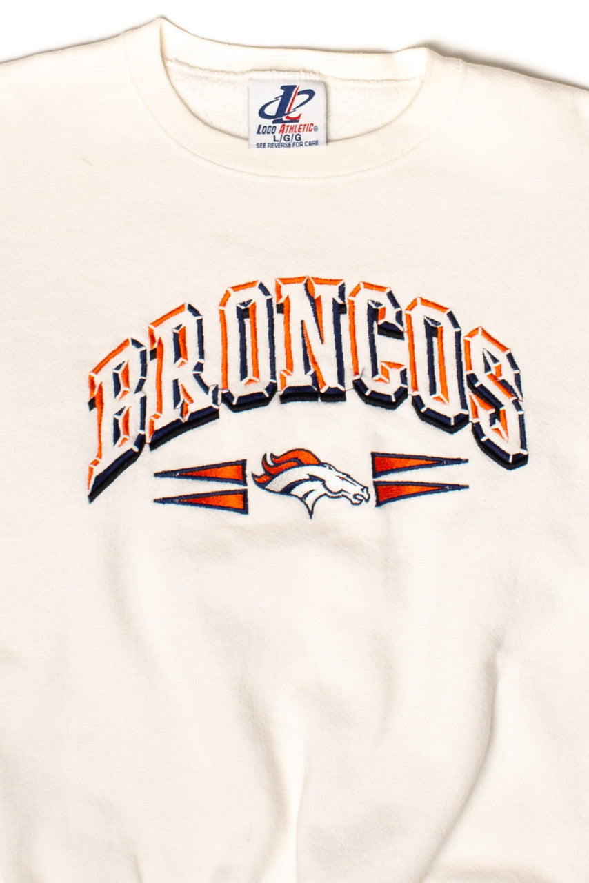 Vintage Embroidered Denver Broncos Sweatshirt (1990s) 1