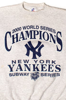 Vintage New York Yankees World Series Champions Sweatshirt (2000) 1