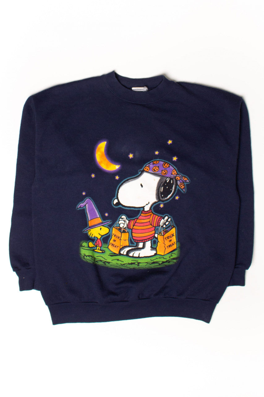 Vintage Snoopy & Woodstock Trick Or Treat Sweatshirt (1990s) 1