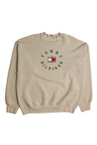 Vintage Tommy Hilfiger Sweatshirt (1990s) 8841