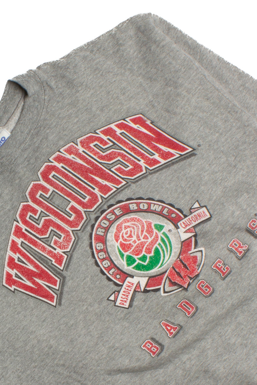 Vintage Wisconsin Badgers Sweatshirt (1990s) 8848
