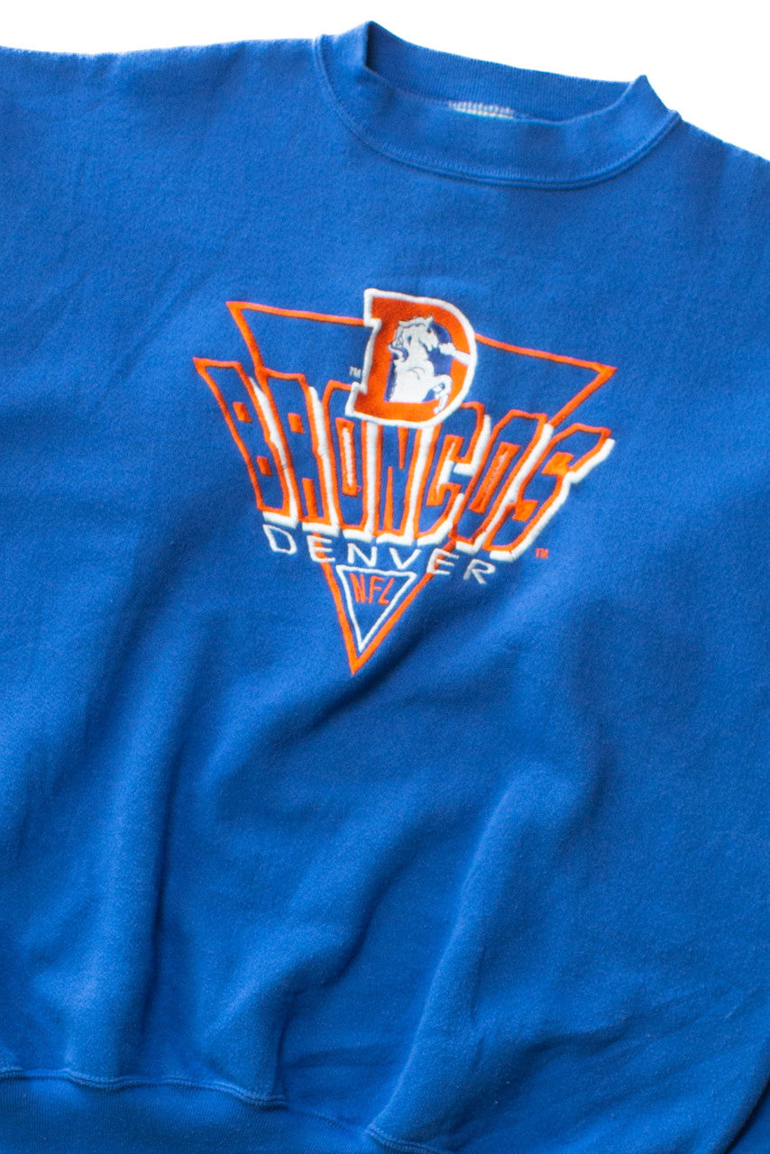 Vintage Denver Broncos Sweatshirt (1990s) 9561