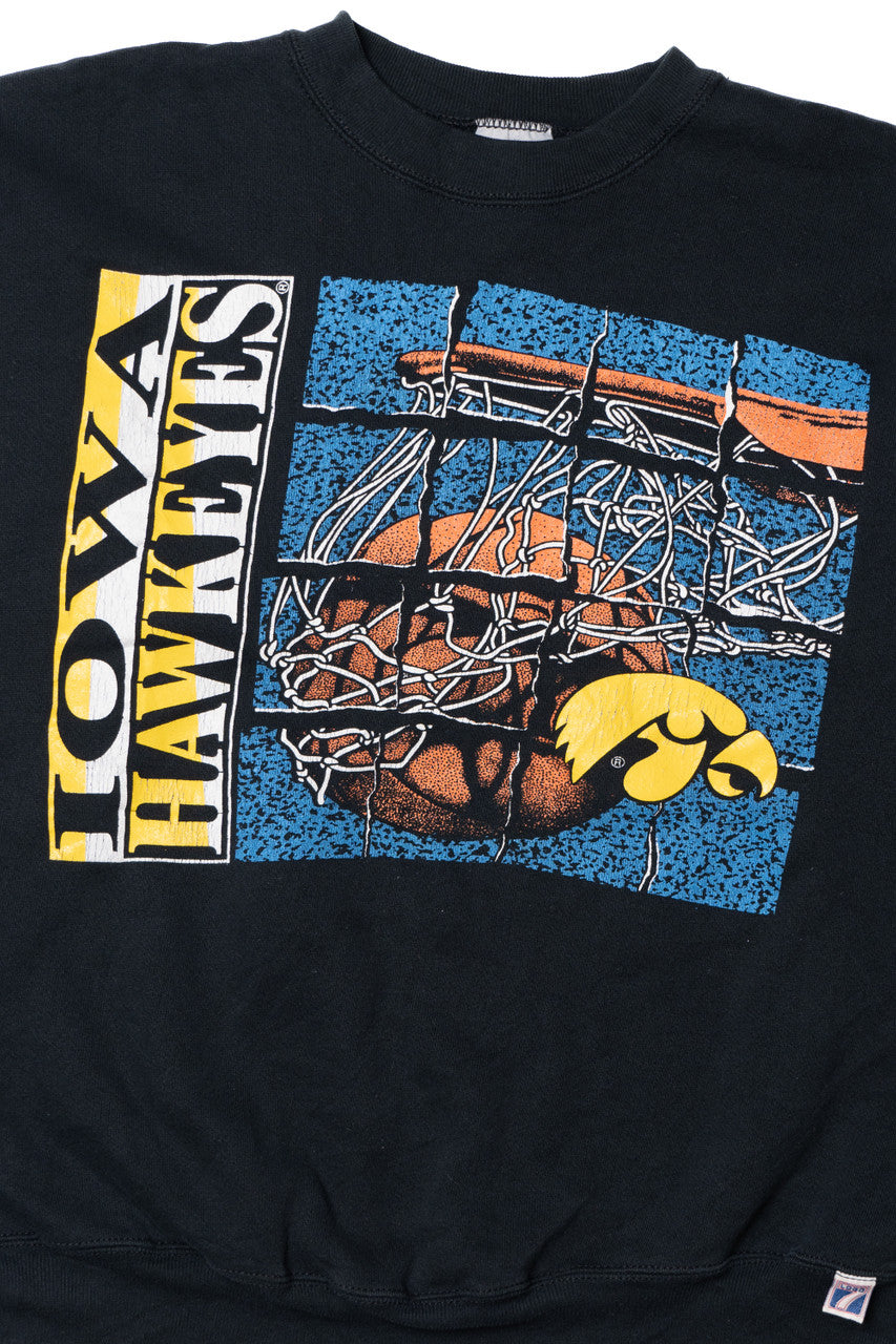 Vintage "Iowa Hawkeyes" Basketball Logo 7 Sweatshirt