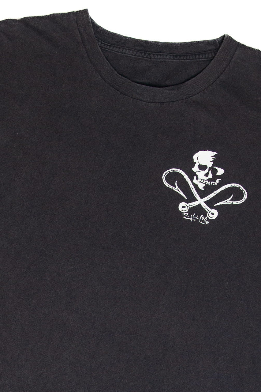 Salt Life Skull And Hooks T-Shirt