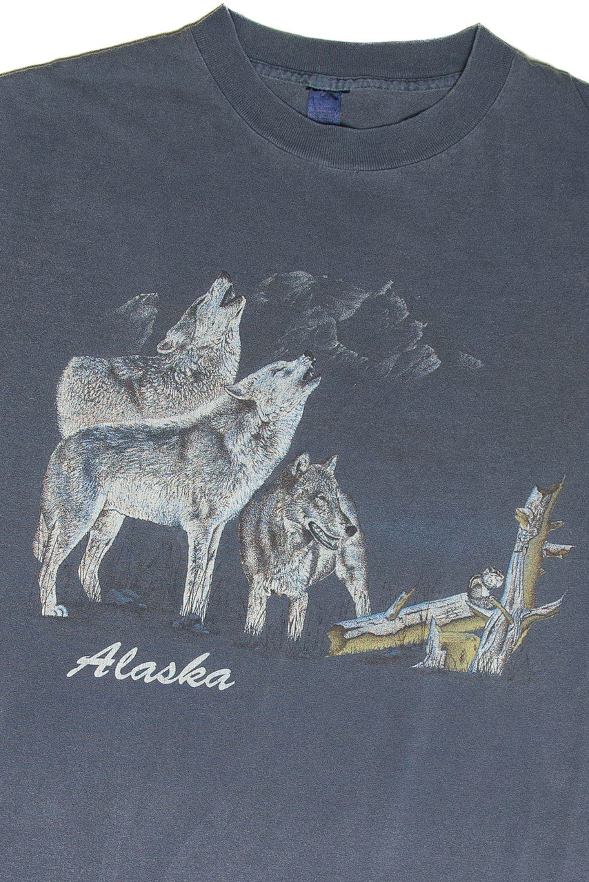 Vintage Alaska Wolves T-Shirt
